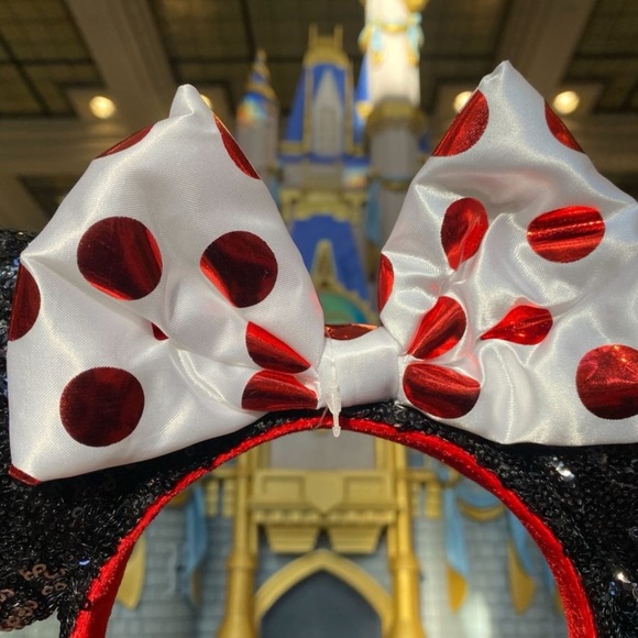 Sequined Polka Dot Minnie Mouse Ear Headband - Picture 4 of 9